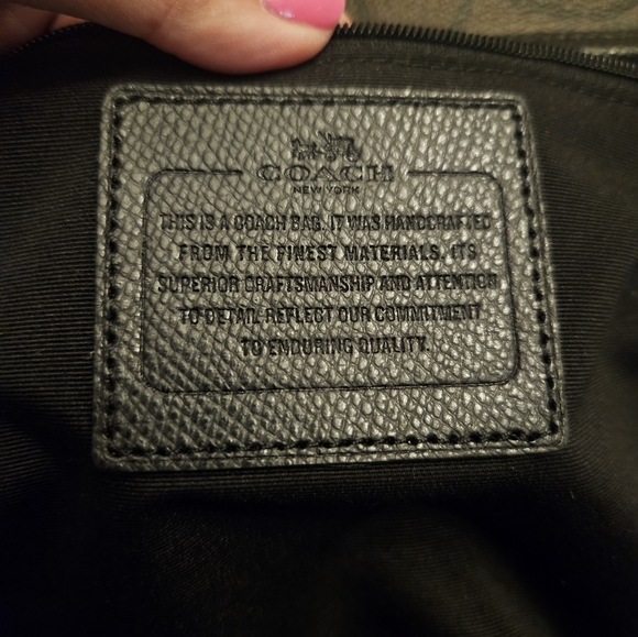 Authentic Coach Crossbody File Bag - Picture 5 of 7